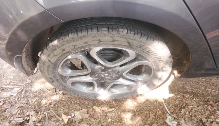 2019 Hyundai Elite i20 ASTA 1.2 (O), Petrol, Manual, 52,065 km, tyre