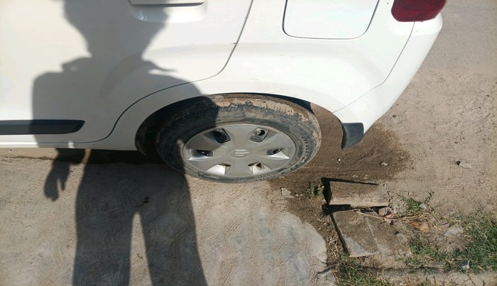 2024 Maruti New Wagon-R VXI CNG 1.0, CNG, Manual, 56,689 km, tyre