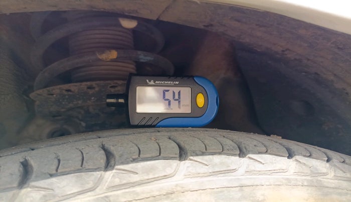 2012 Hyundai i20 MAGNA 1.4 CRDI, Diesel, Manual, 1,79,190 km, tyre