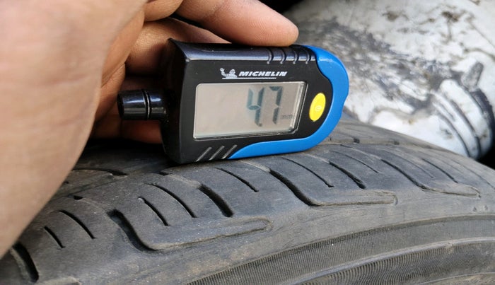 2013 Maruti Wagon R 1.0 VXI, CNG, Manual, 1,92,883 km, tyre