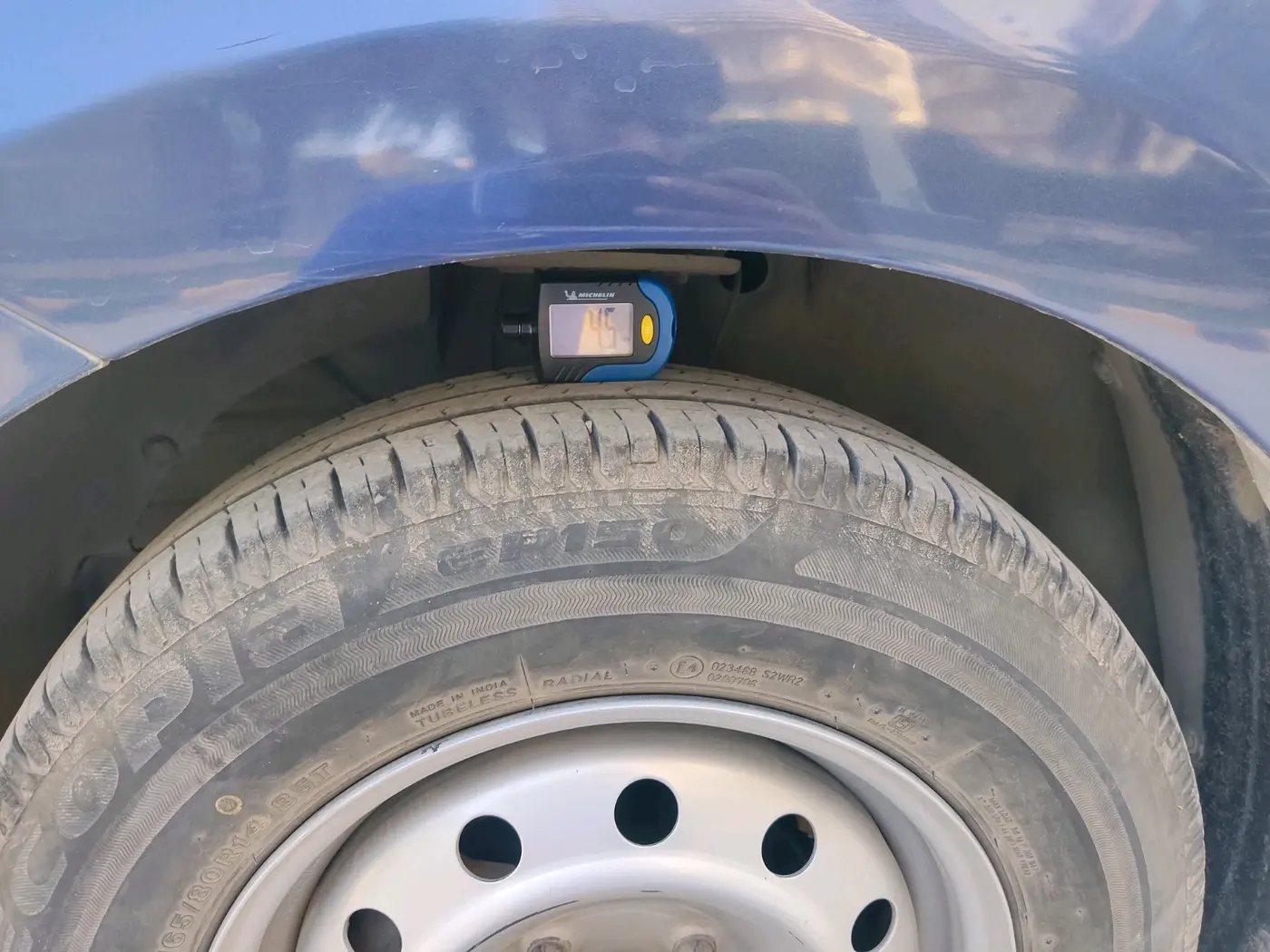 2020 Maruti Dzire LXI, Petrol, Manual, 55,419 km, tyre
