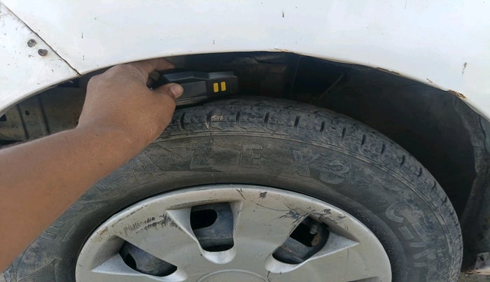 2017 Datsun Go T, Petrol, Manual, 1,16,476 km, tyre