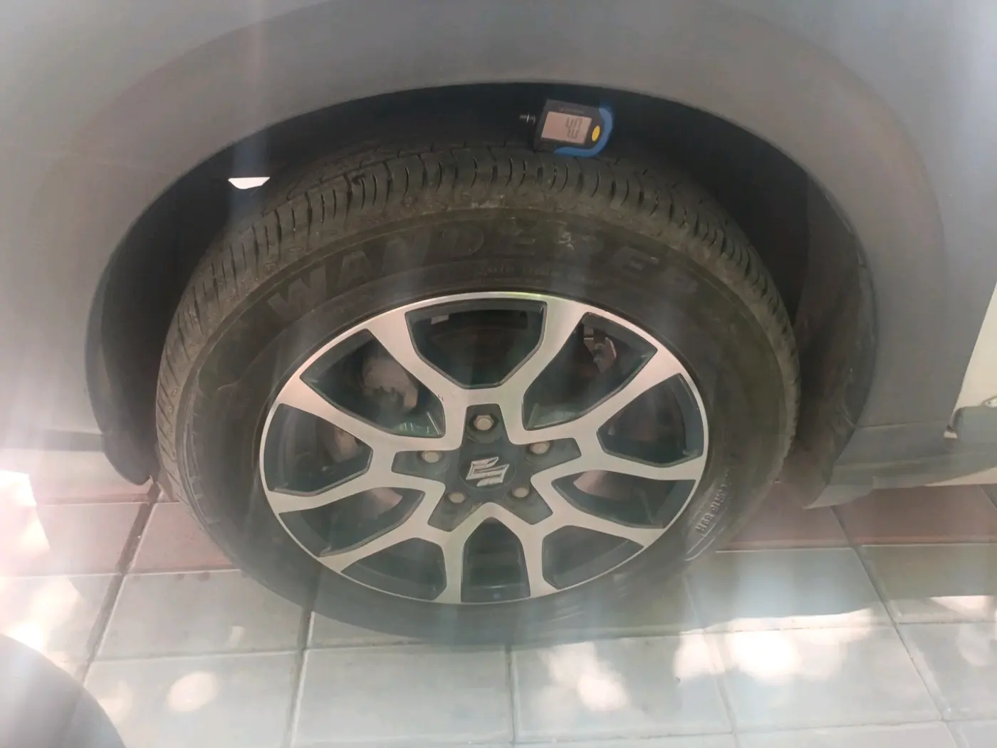 2022 Maruti XL6 ALPHA MT, Petrol, Manual, 8,524 km, tyre