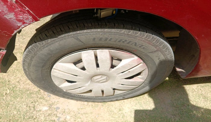 2012 Hyundai Eon D-LITE+, CNG, Manual, 99,640 km, tyre