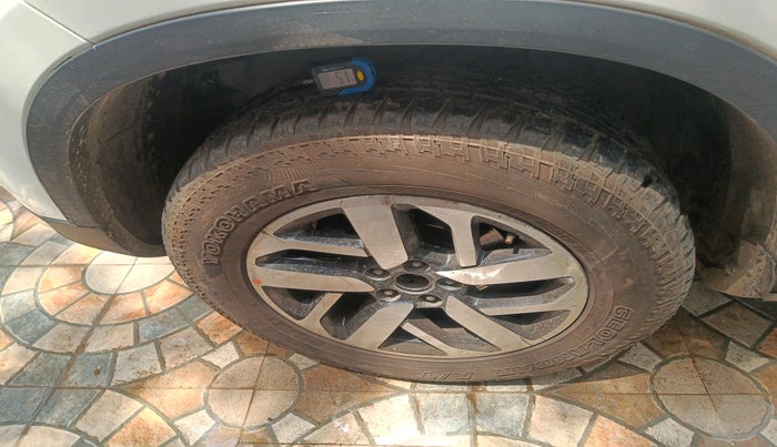 2021 Tata Harrier XZA PLUS 2.0L, Diesel, Automatic, 81,126 km, tyre