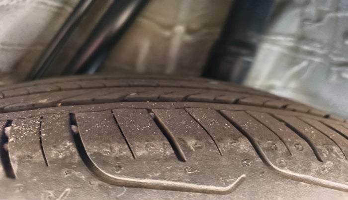 2021 Honda WR-V 1.2L I-VTEC SV MT, Petrol, Manual, 58,542 km, tyre