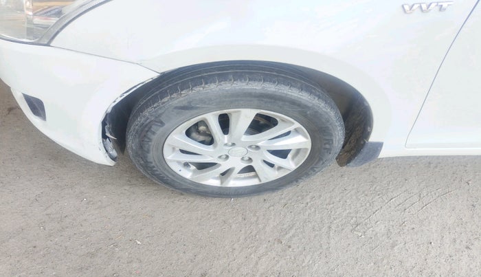 2012 Maruti Swift ZXI, Petrol, Manual, 67,813 km, tyre