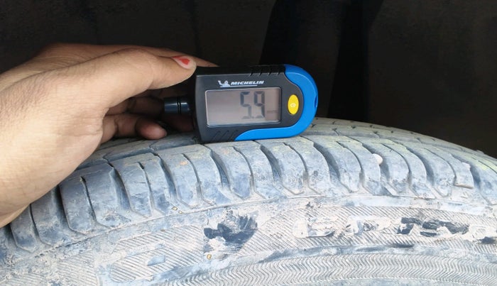 2017 Maruti Dzire VXI, Petrol, Manual, 35,639 km, tyre