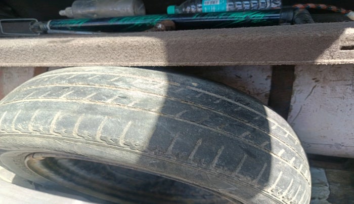 2011 Maruti Zen Estilo VXI, CNG, Manual, 1,01,161 km, tyre