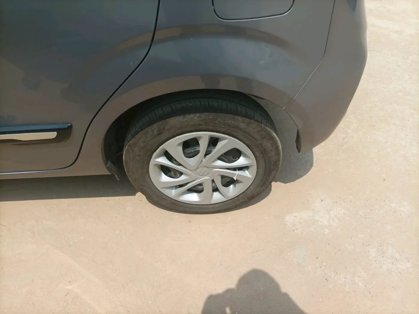 2025 Maruti Celerio ZXI, Petrol, Manual, 3,393 km, tyre