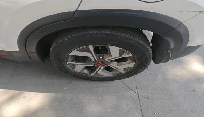 2023 KIA SONET GTX PLUS 1.5 AT, Diesel, Automatic, 84,801 km, tyre