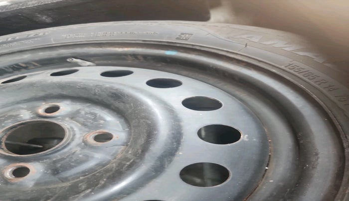 2014 Maruti Wagon R 1.0 VXI, Petrol, Manual, 52,348 km, tyre