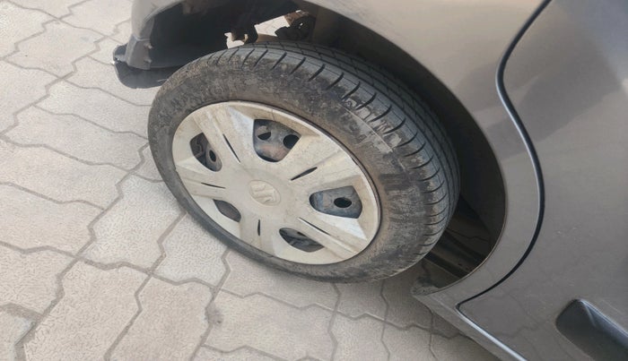 2014 Maruti Wagon R 1.0 VXI, Petrol, Manual, 52,348 km, tyre
