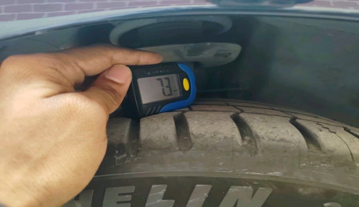 2019 Mercedes Benz GLA Class 200 D Sports, Diesel, Automatic, 27,517 km, tyre