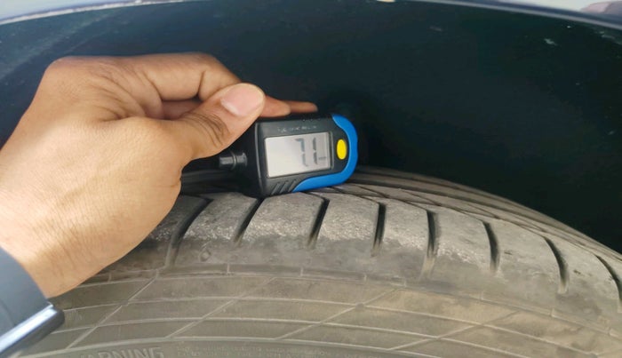 2019 Mercedes Benz GLA Class 200 D Sports, Diesel, Automatic, 27,517 km, tyre