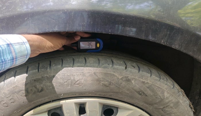 2017 Maruti Swift VDI, Diesel, Manual, 1,15,263 km, tyre