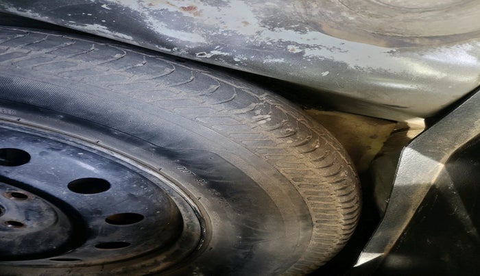 2017 Maruti Swift VDI, Diesel, Manual, 1,15,263 km, tyre