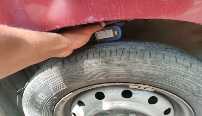 2011 Maruti Wagon R 1.0 LXI, Petrol, Manual, 70,273 km, tyre