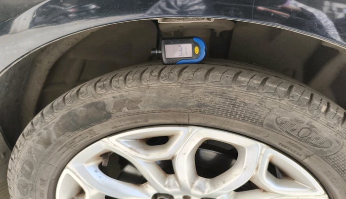 2014 Ford Ecosport TITANIUM 1.5L DIESEL (OPT), Diesel, Manual, 1,13,443 km, tyre