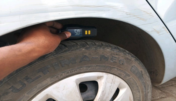 2011 Hyundai i10 MAGNA 1.2, Petrol, Manual, 1,01,326 km, tyre