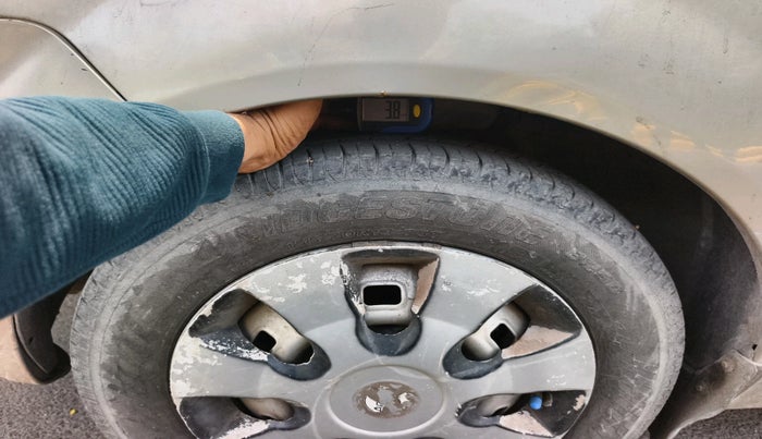 2011 Chevrolet Spark LS 1.0, CNG, Manual, 67,865 km, tyre