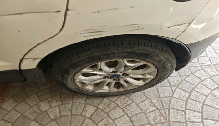 2015 Ford Ecosport TITANIUM 1.5L DIESEL, Diesel, Manual, 1,01,786 km, tyre