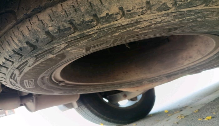 2013 Mahindra XUV500 W8 AWD, Diesel, Manual, 1,47,790 km, tyre