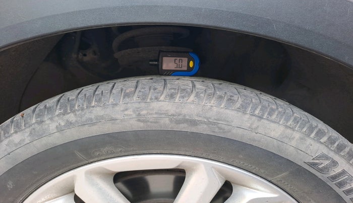 2017 Hyundai Creta SX PLUS 1.6 PETROL, Petrol, Manual, 1,06,593 km, tyre