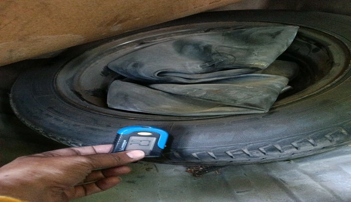 2011 Honda City 1.5L I-VTEC V MT, Petrol, Manual, 1,55,805 km, tyre