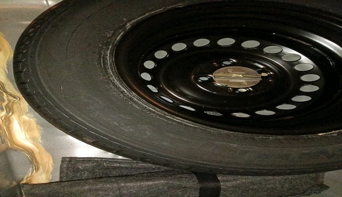 2025 Honda Amaze 1.2L I-VTEC VX, Petrol, Manual, 2,110 km, tyre