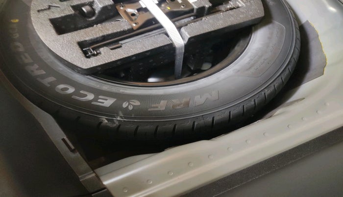 2025 Skoda KUSHAQ AMBITION 1.0L TSI AT, Petrol, Automatic, 1,619 km, tyre