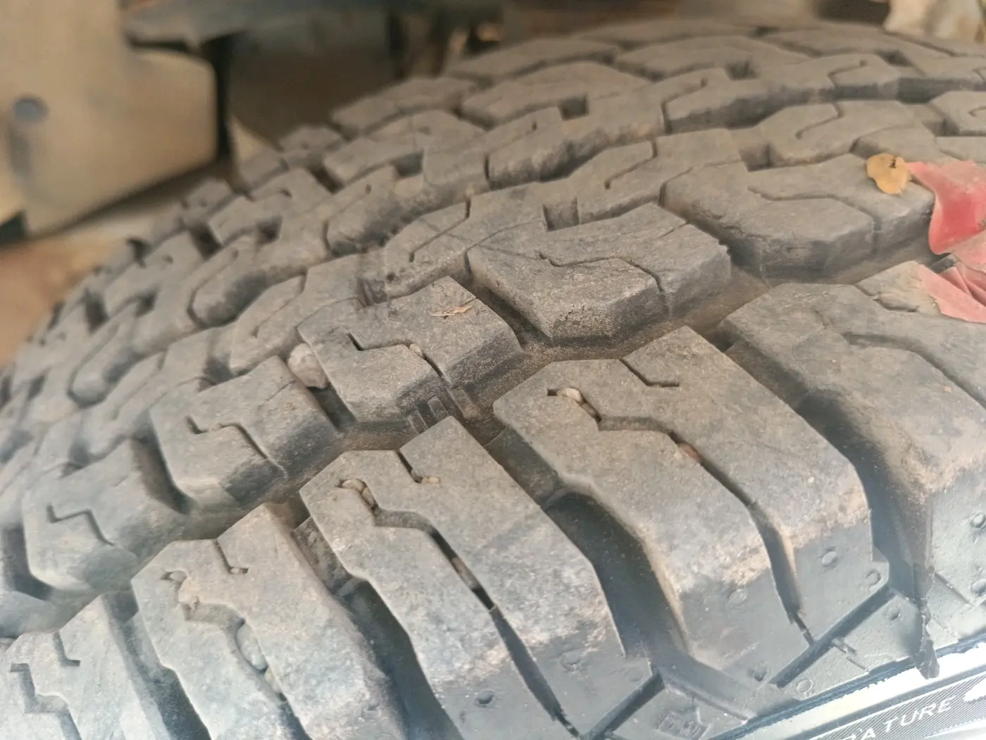 2016 Mahindra Bolero ZLX BS-III, Diesel, Manual, 1,82,878 km, tyre