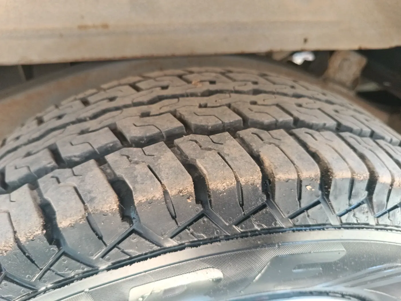 2016 Mahindra Bolero ZLX BS-III, Diesel, Manual, 1,82,878 km, tyre