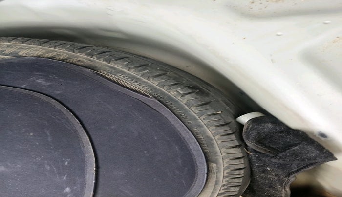 2018 Maruti Swift VXI, Petrol, Manual, 58,753 km, tyre