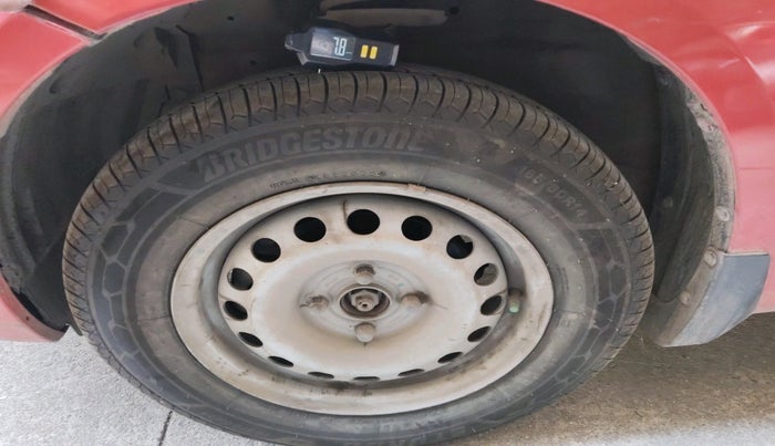 2016 Maruti Swift LDI, Diesel, Manual, 91,023 km, tyre