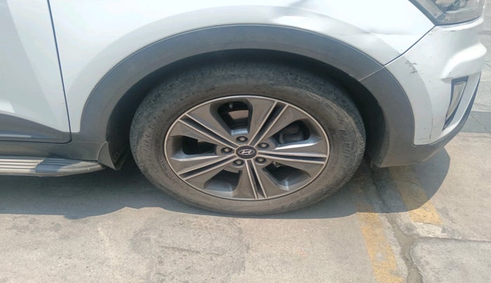 2017 Hyundai Creta SX PLUS AT 1.6 PETROL, Petrol, Automatic, 1,45,908 km, tyre