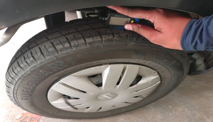 2019 Maruti Alto LXI, Petrol, Manual, 40,730 km, tyre