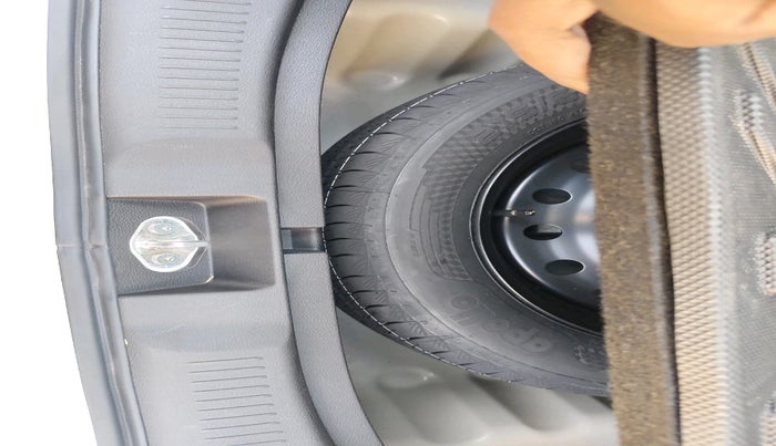 2023 Maruti Grand Vitara SIGMA SMART HYBRID, Petrol, Manual, 19,301 km, tyre