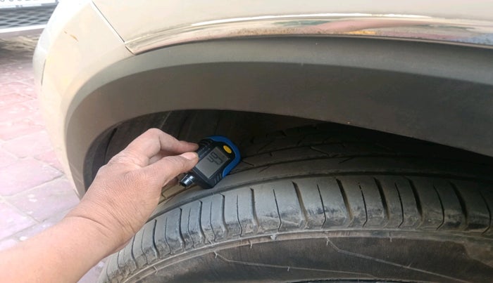 2022 KIA SONET GTX PLUS 1.5 AT, Diesel, Automatic, 1,28,172 km, tyre