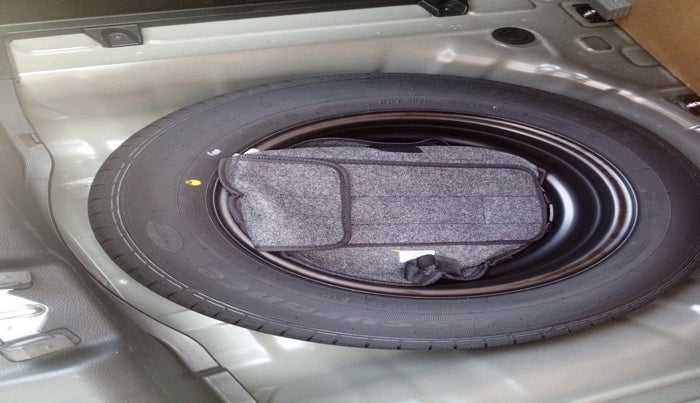 2025 KIA SONET HTK (O) 1.2 Petrol MT, Petrol, Manual, 4,842 km, tyre