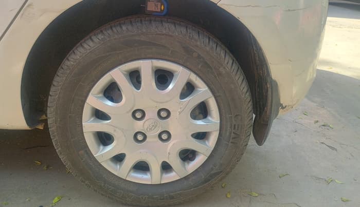 2011 Hyundai i20 MAGNA (O) 1.2, Petrol, Manual, 98,245 km, tyre
