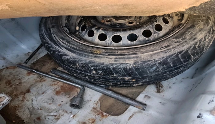 2018 Hyundai Xcent S 1.2 CRDI, Diesel, Manual, 1,07,545 km, tyre