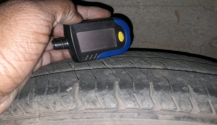 2011 Maruti A Star VXI, Petrol, Manual, 44,746 km, tyre