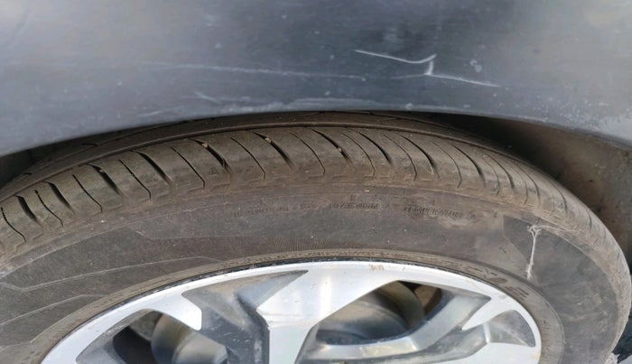 2016 Honda BR-V 1.5L I- DTEC V, Diesel, Manual, 1,67,490 km, tyre