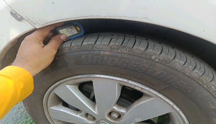 2014 Hyundai Xcent S 1.2, Petrol, Manual, 1,09,169 km, tyre