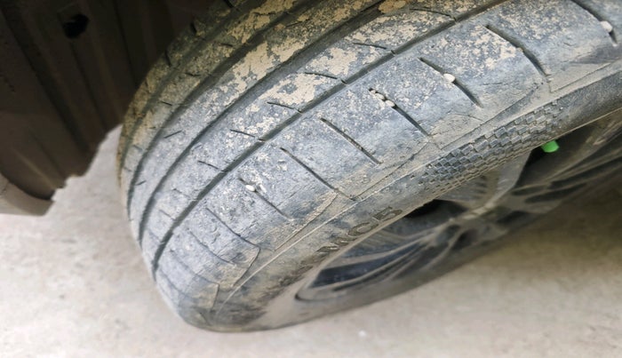 2022 Maruti Vitara Brezza ZXI, Petrol, Manual, 40,623 km, tyre