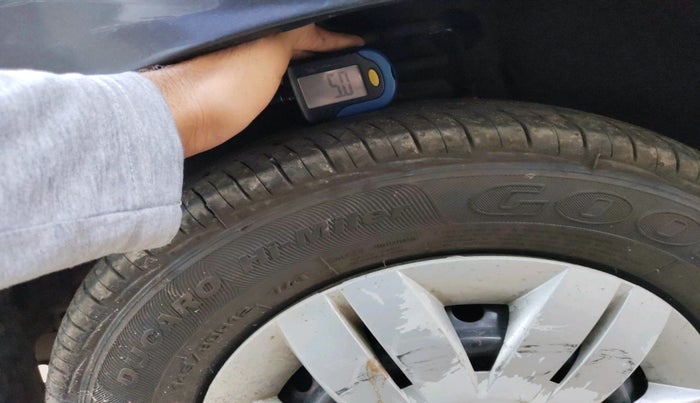 2017 Maruti Alto 800 LXI, Petrol, Manual, 55,160 km, tyre