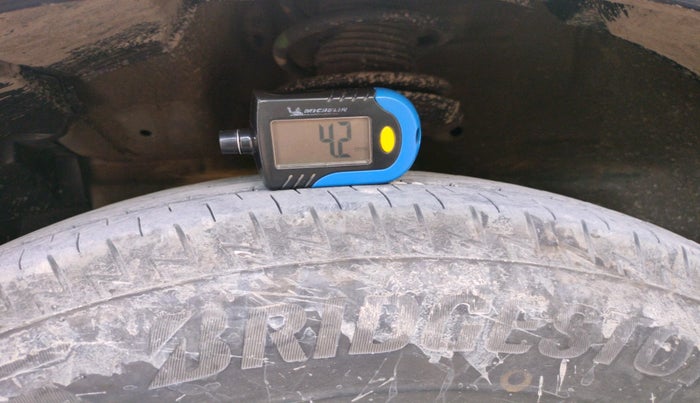 2016 Maruti Swift VXI, Petrol, Manual, 57,529 km, tyre