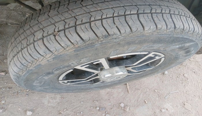 2021 Mahindra Bolero B6 (O), Diesel, Manual, 26,191 km, tyre