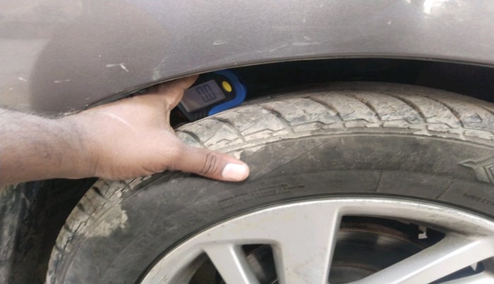 2015 Honda Jazz 1.2L I-VTEC V AT, Petrol, Automatic, 81,976 km, tyre